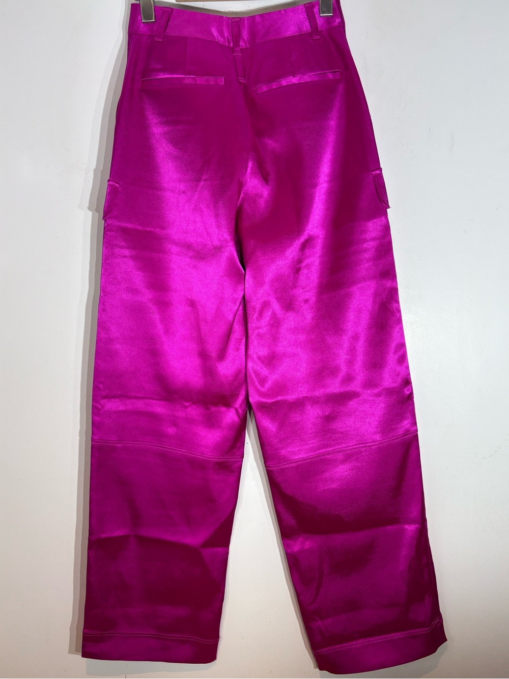 FRAME Relaxed Straight Satin Cargo Pants Magenta Pink Wide Leg Size 0 NWOT - Picture 7 of 13